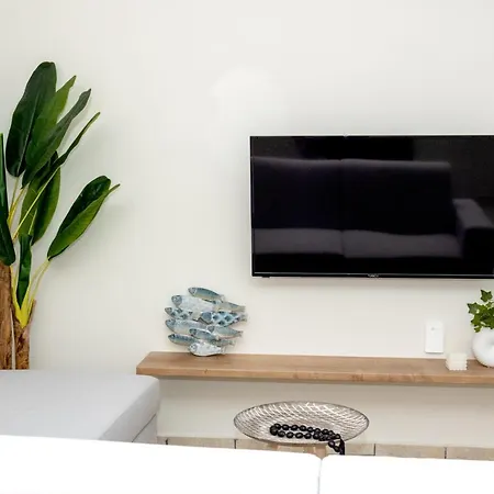 Apartment Aegean Crown Azolimnos