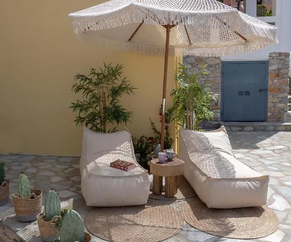 Aegean Crown Lejlighed