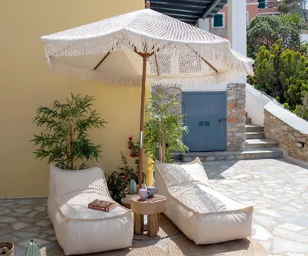 Aegean Crown Lejlighed